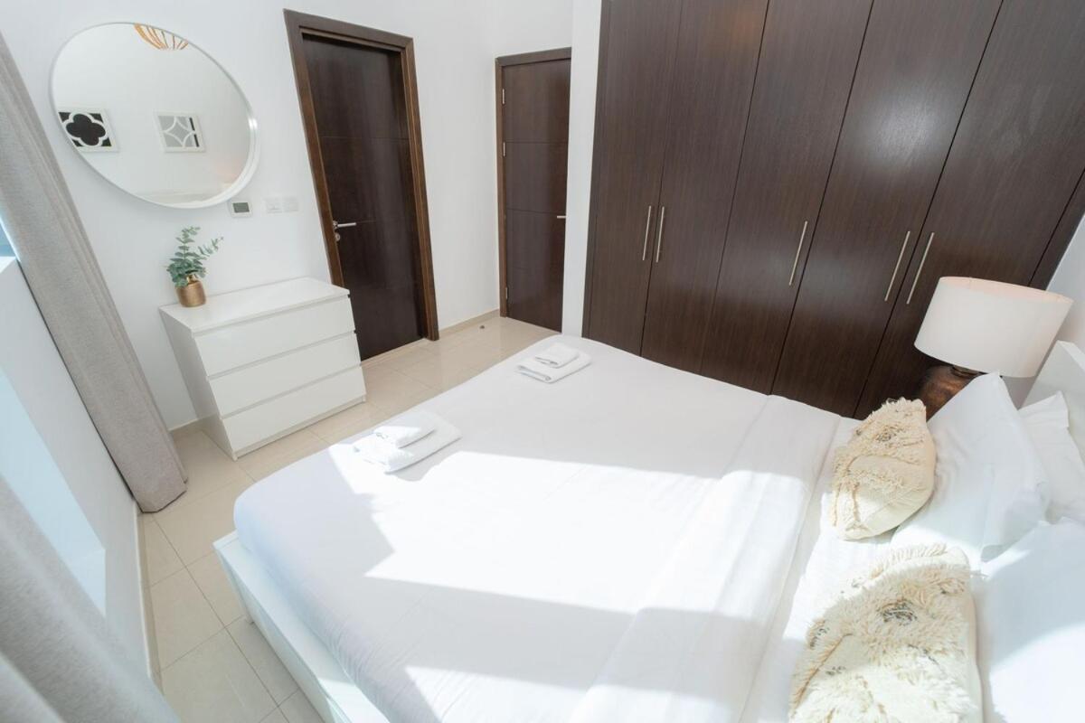 Aws Holiday Homes - Prime Apartment Near The Beach ดูไบ ภายนอก รูปภาพ