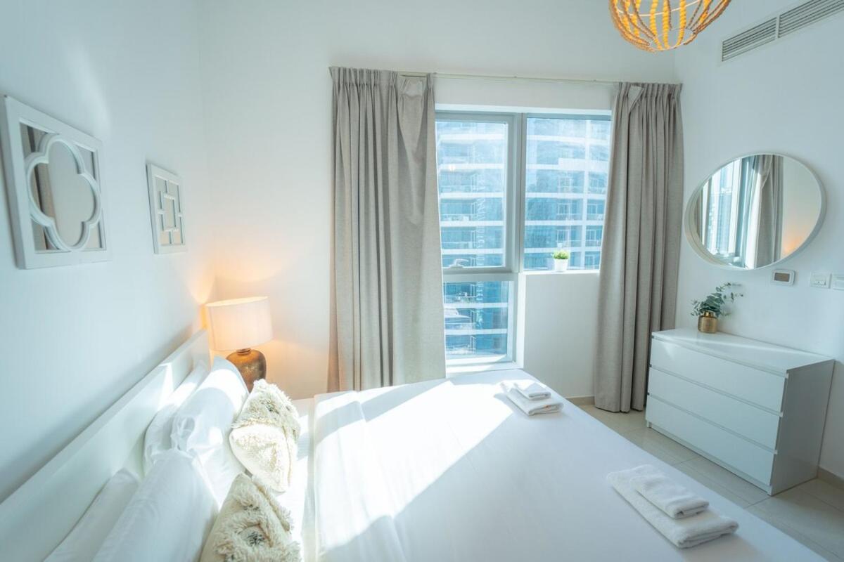 Aws Holiday Homes - Prime Apartment Near The Beach ดูไบ ภายนอก รูปภาพ